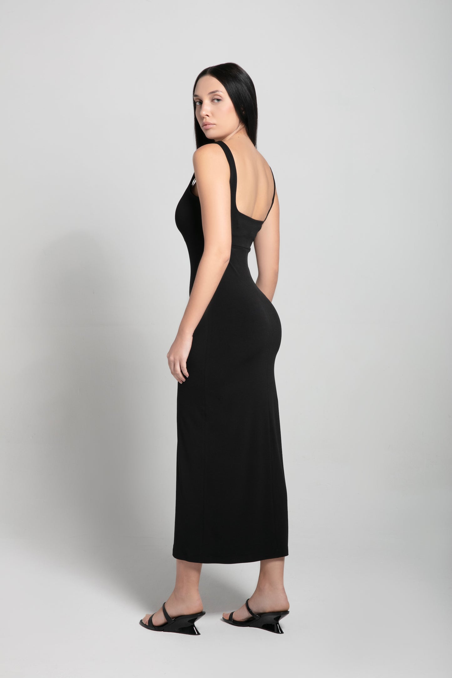 THE MAXIDRESS